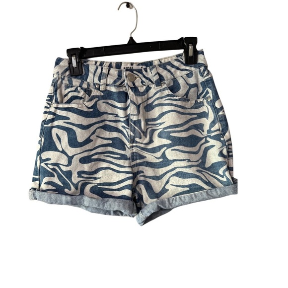 Refuge Blue and White Zebra Print Denim Jean Shorts - Picture 1 of 4